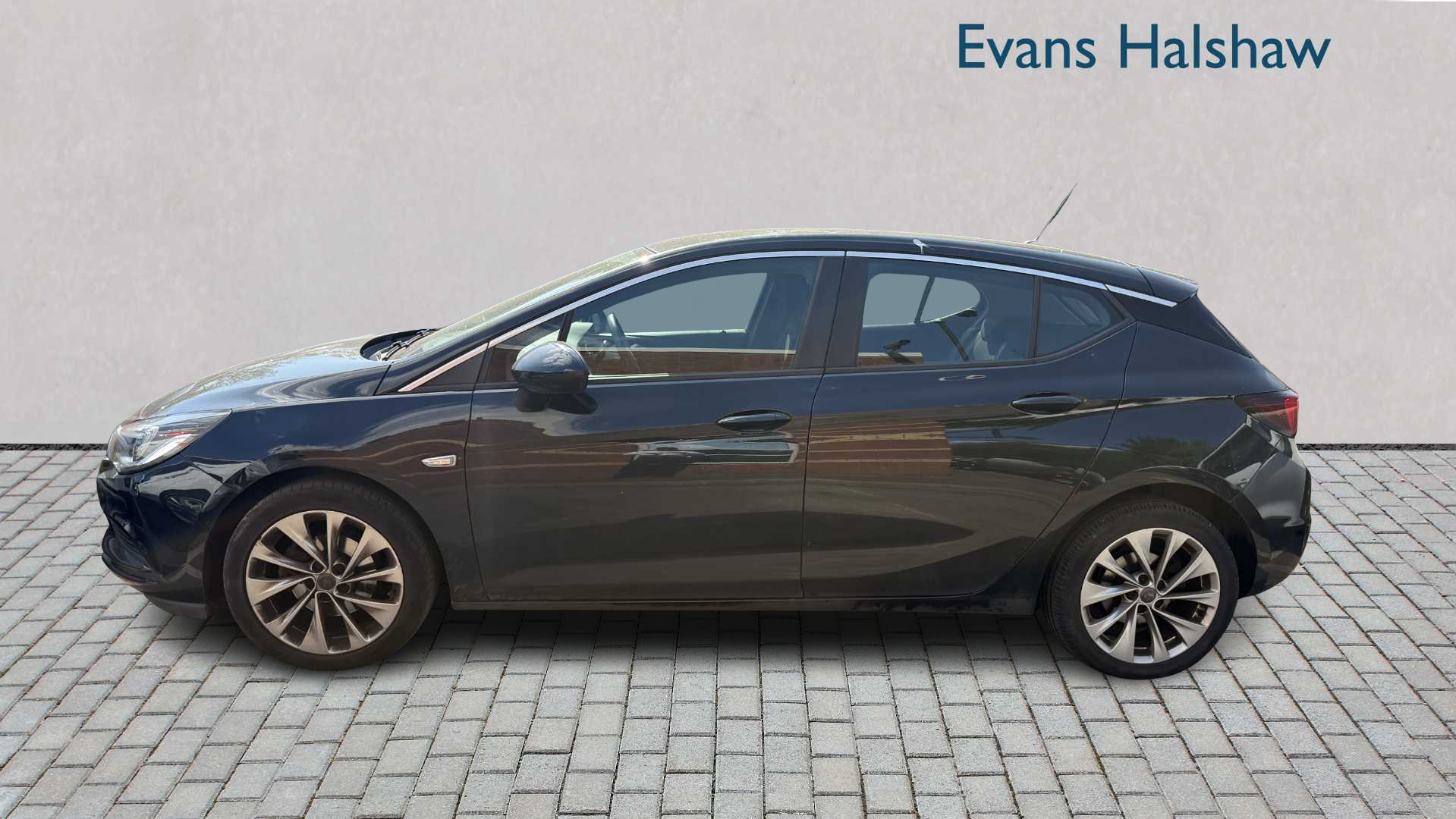 Main listing image - Vauxhall Astra