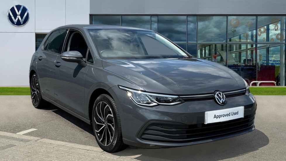 Main listing image - Volkswagen Golf