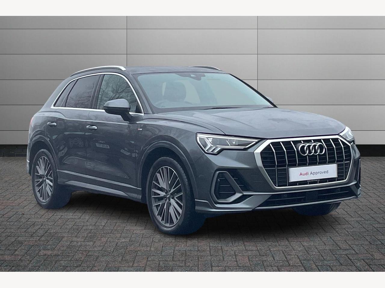 Main listing image - Audi Q3