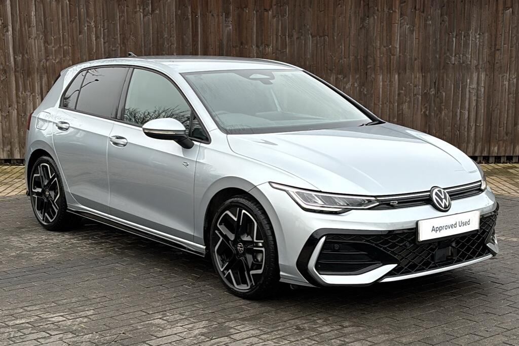 Main listing image - Volkswagen Golf