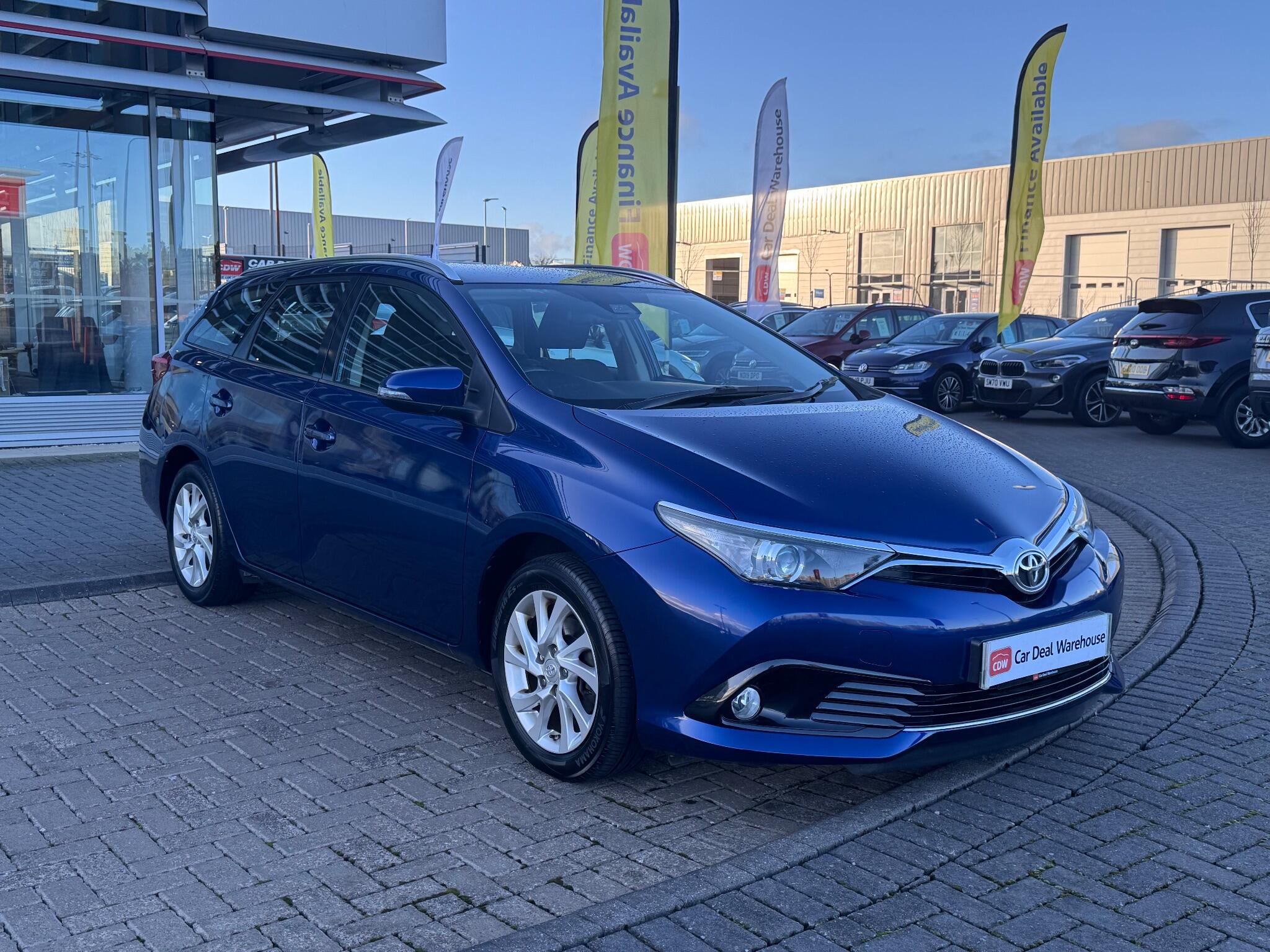 Main listing image - Toyota Auris Touring Sport