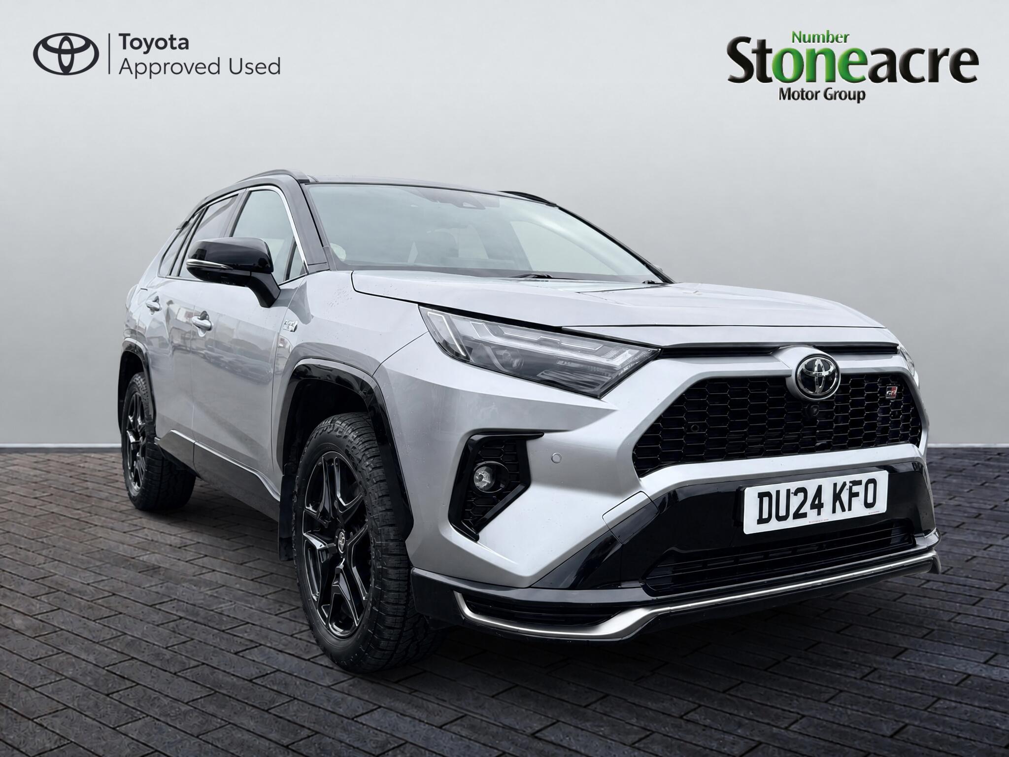 Main listing image - Toyota RAV4