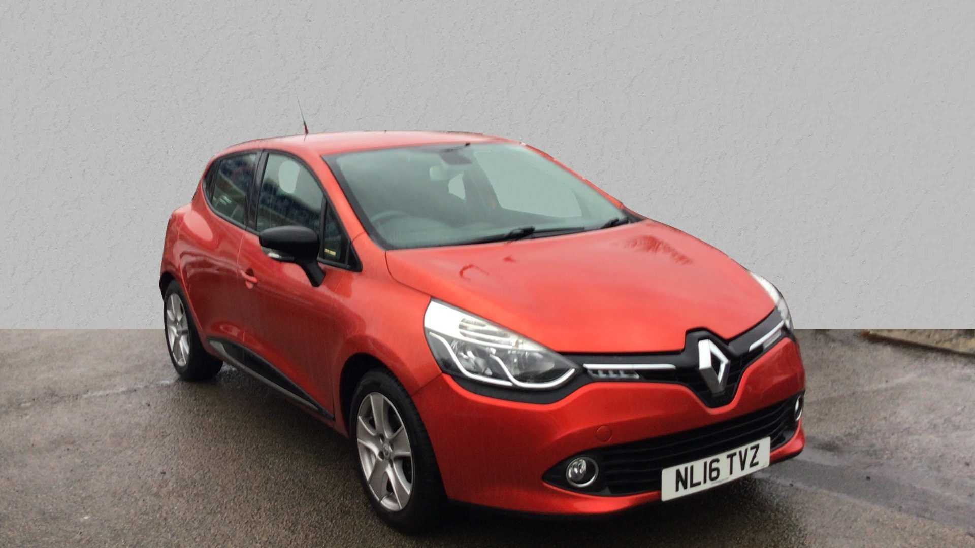 Main listing image - Renault Clio