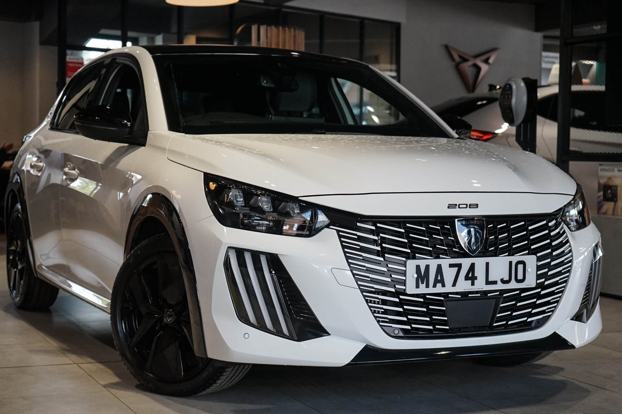 Main listing image - Peugeot 208