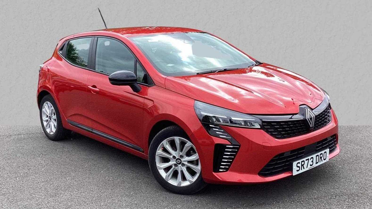 Main listing image - Renault Clio