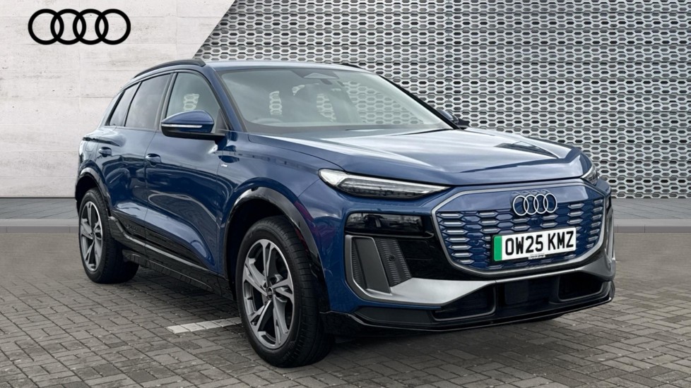 Main listing image - Audi Q6 e-tron