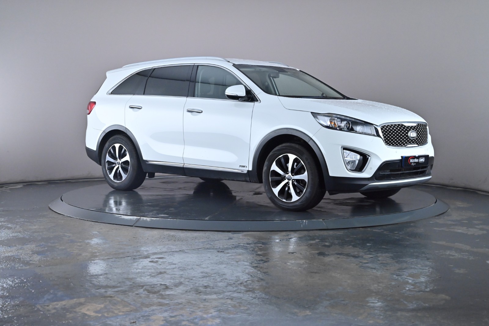 Main listing image - Kia Sorento