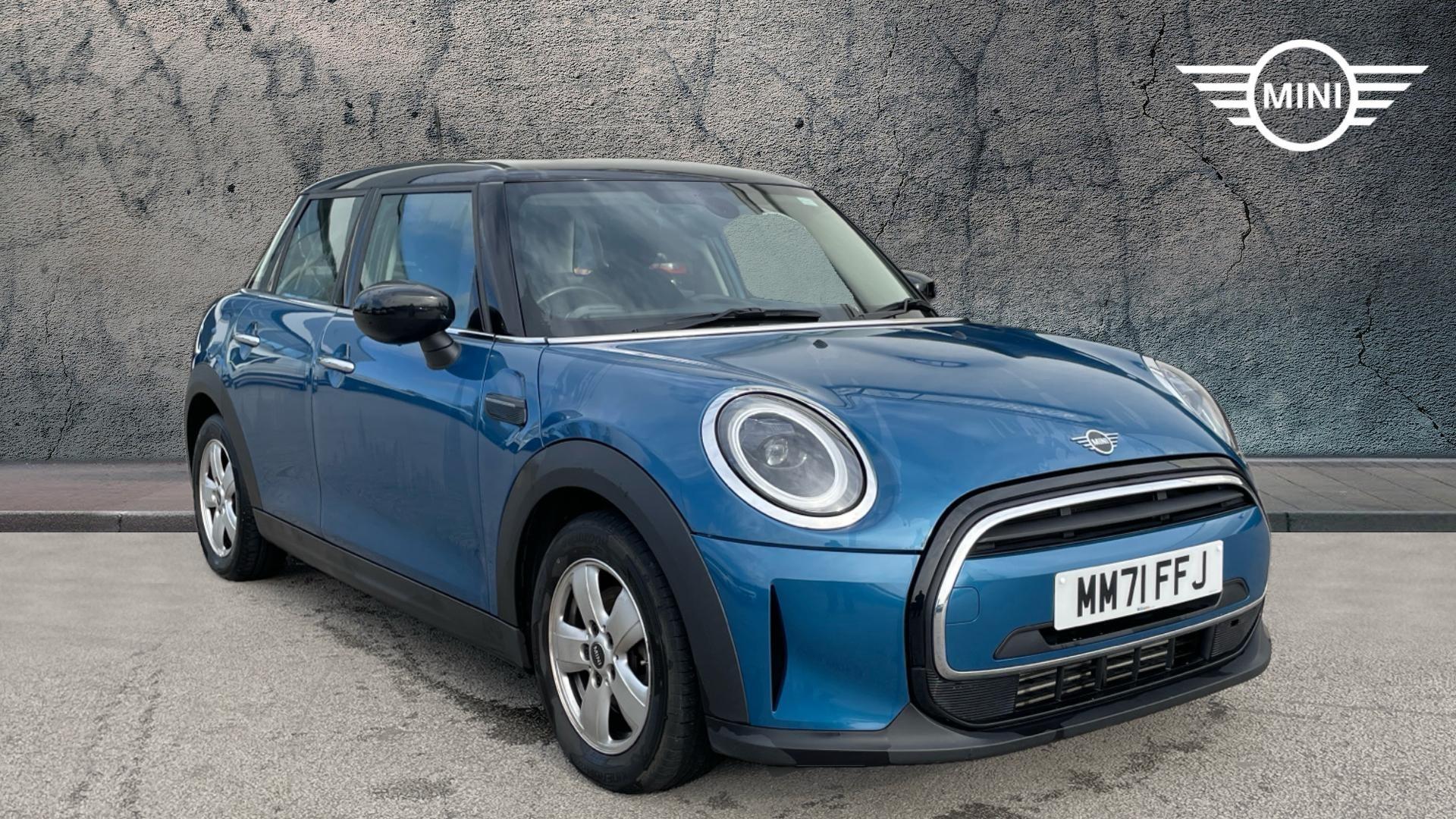 Main listing image - MINI Hatchback 5dr