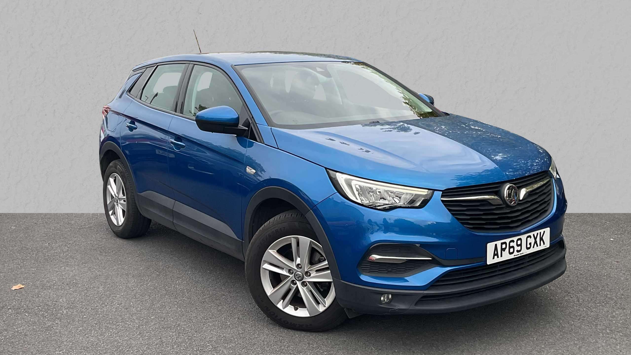 Main listing image - Vauxhall Grandland X