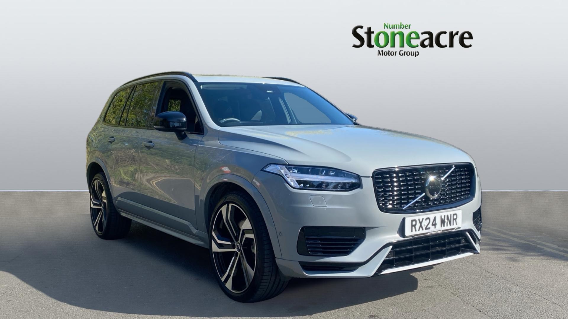 Main listing image - Volvo XC90