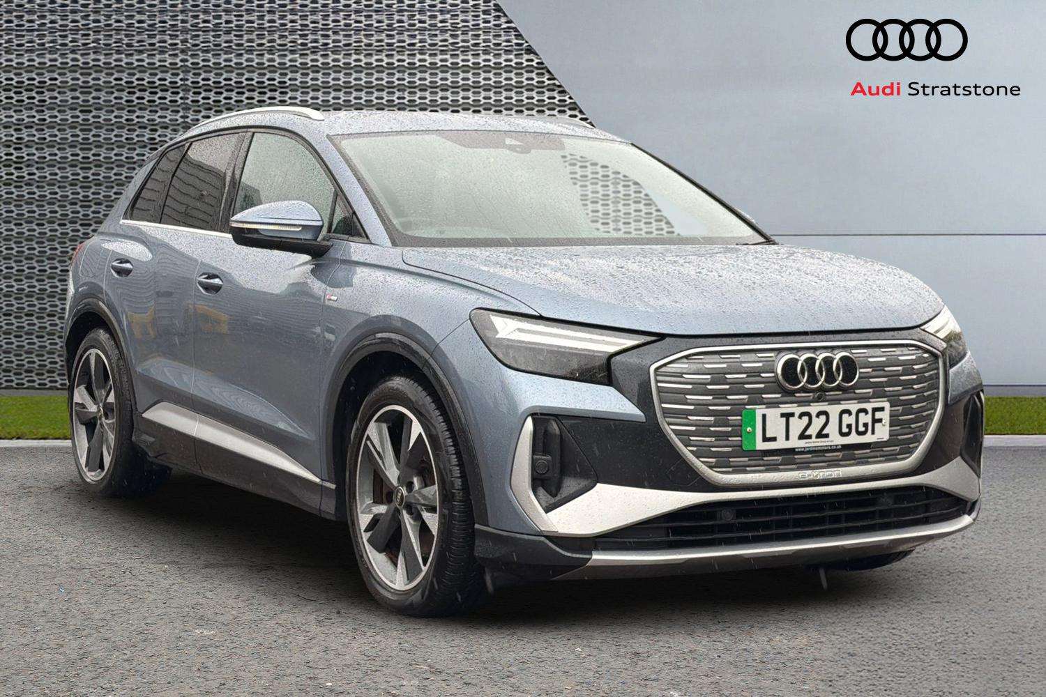 Main listing image - Audi Q4