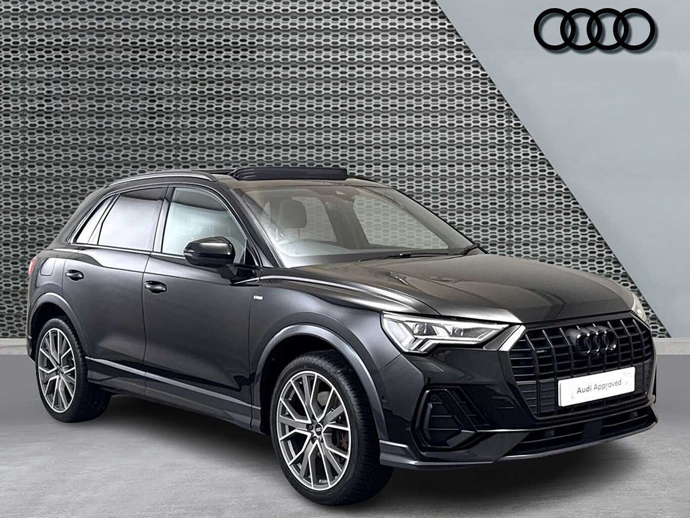 Main listing image - Audi Q3