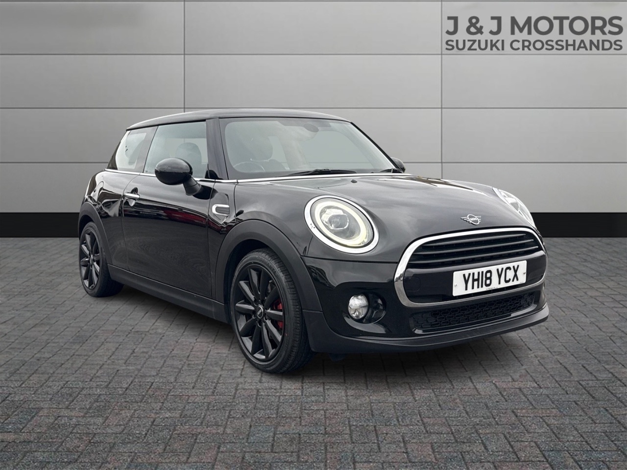 Main listing image - MINI Hatchback