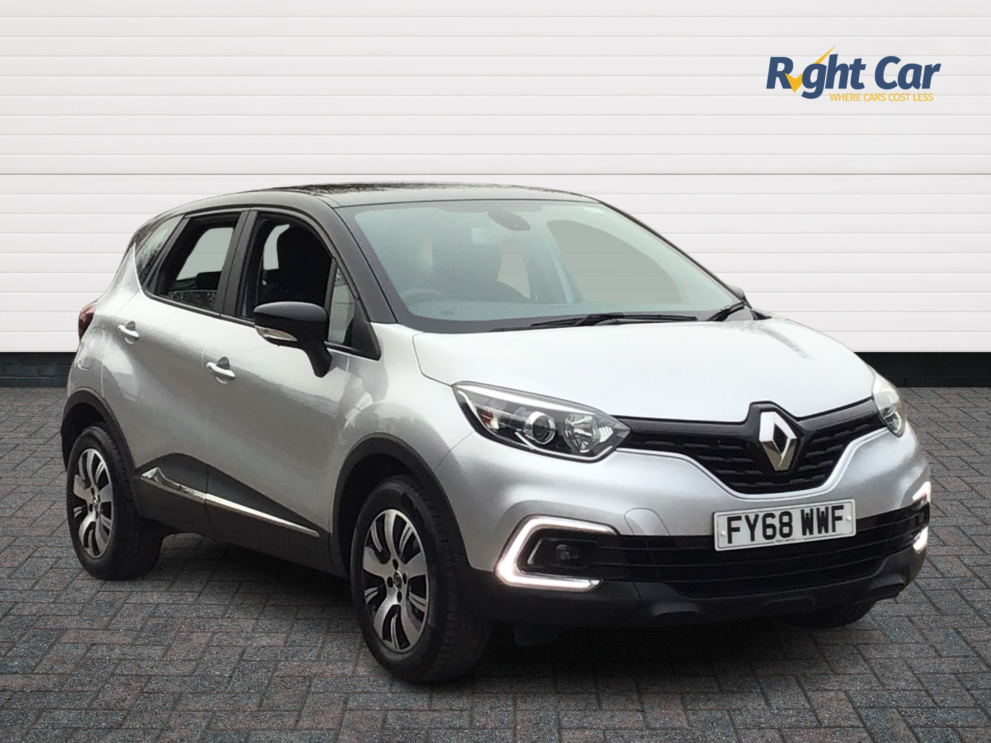 Main listing image - Renault Captur