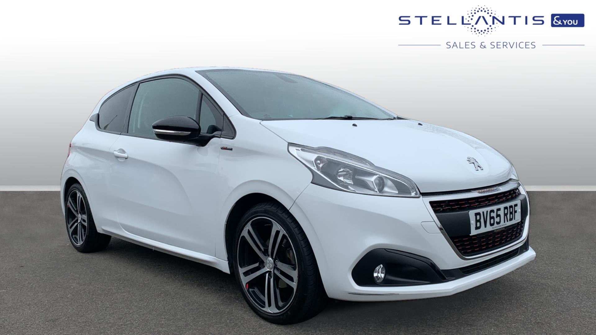 Main listing image - Peugeot 208