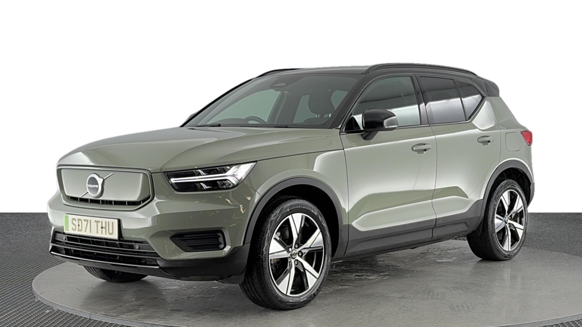 Main listing image - Volvo XC40 Recharge