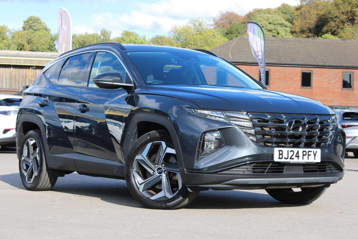 Main listing image - Hyundai Tucson