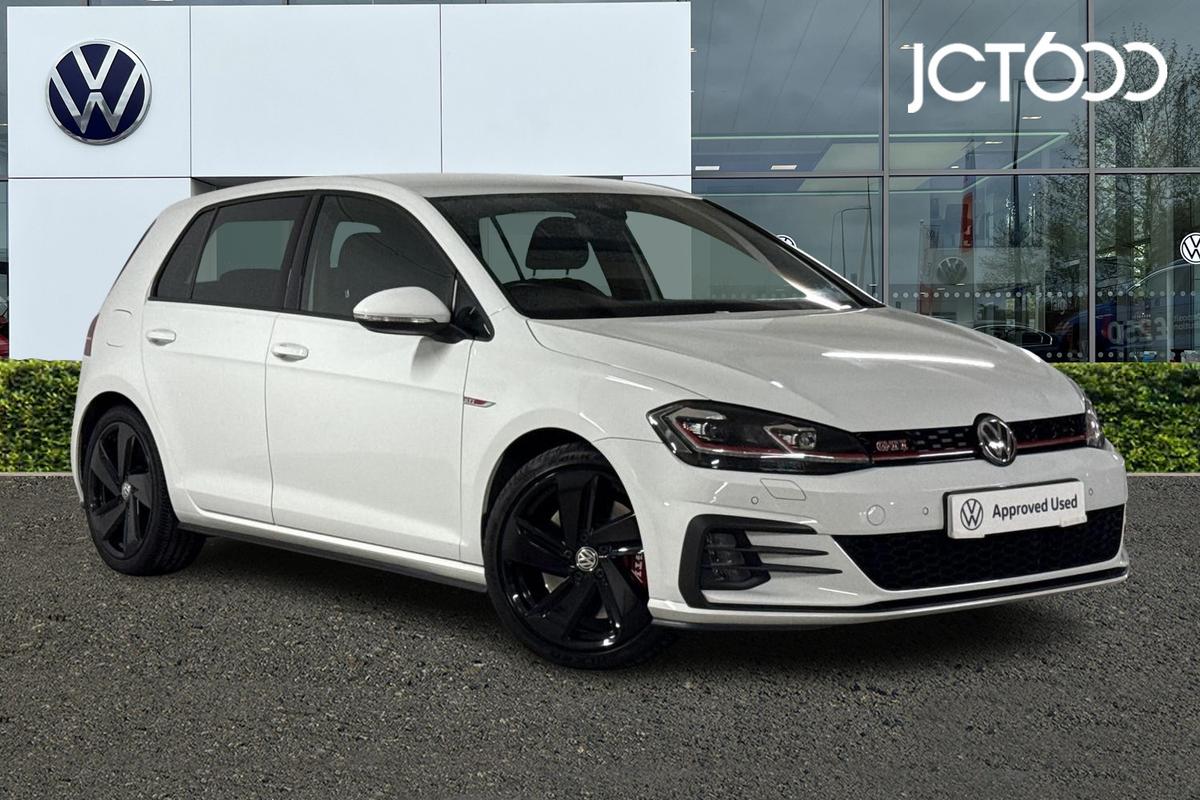 Main listing image - Volkswagen Golf