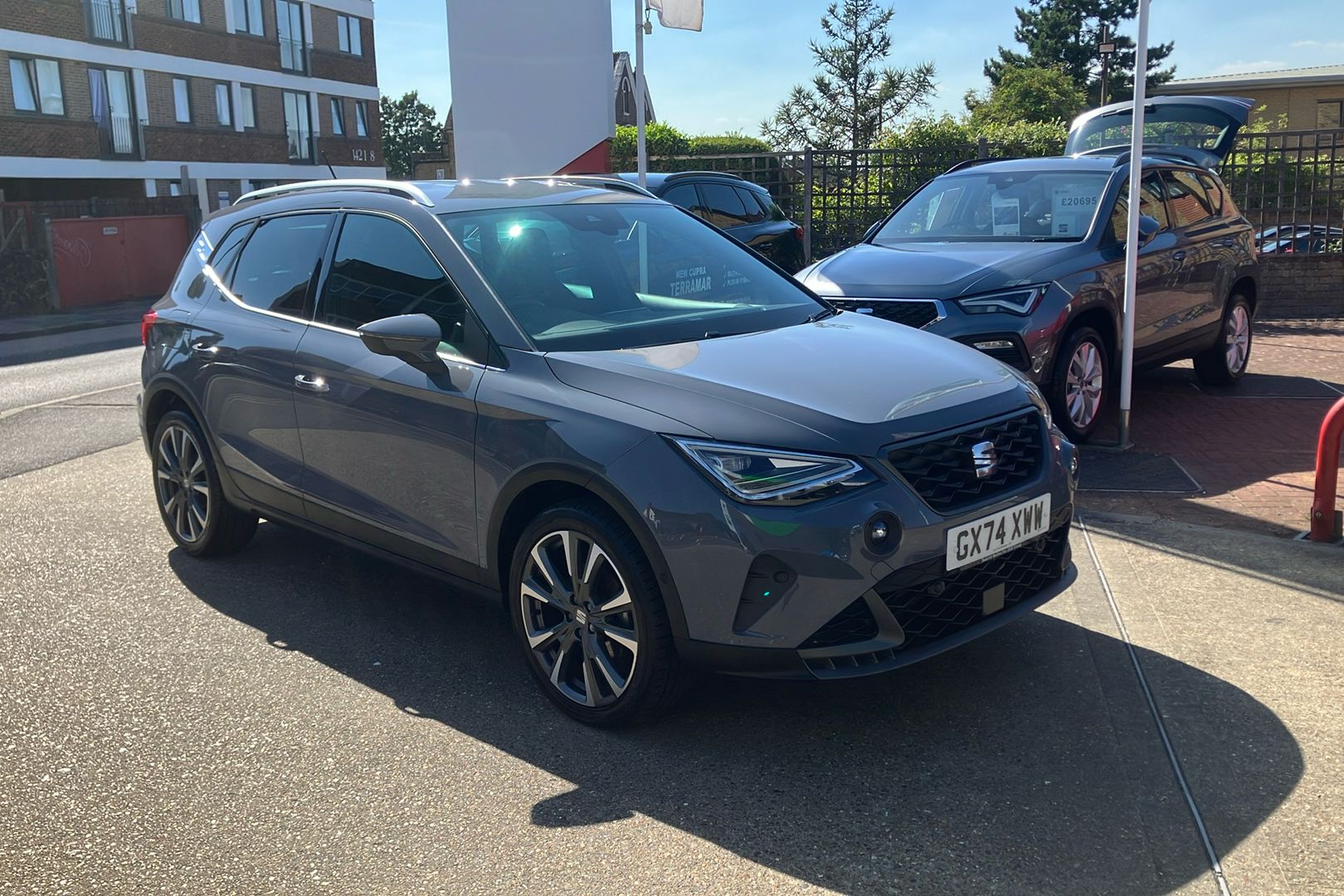 Main listing image - SEAT Arona