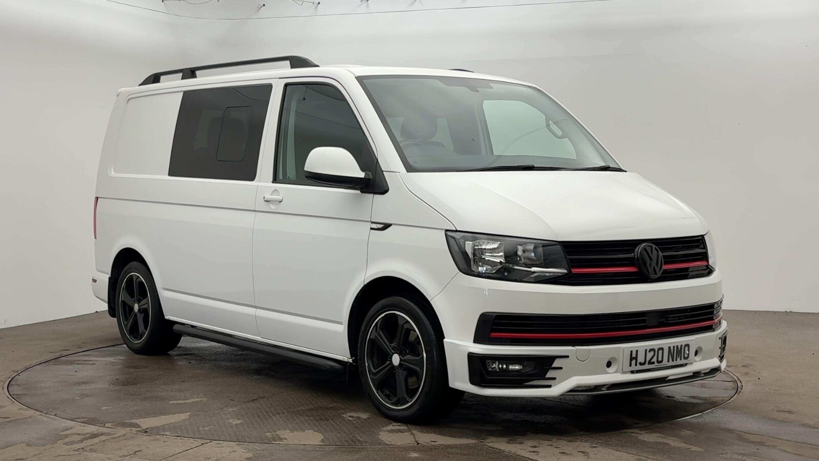 Main listing image - Volkswagen Transporter