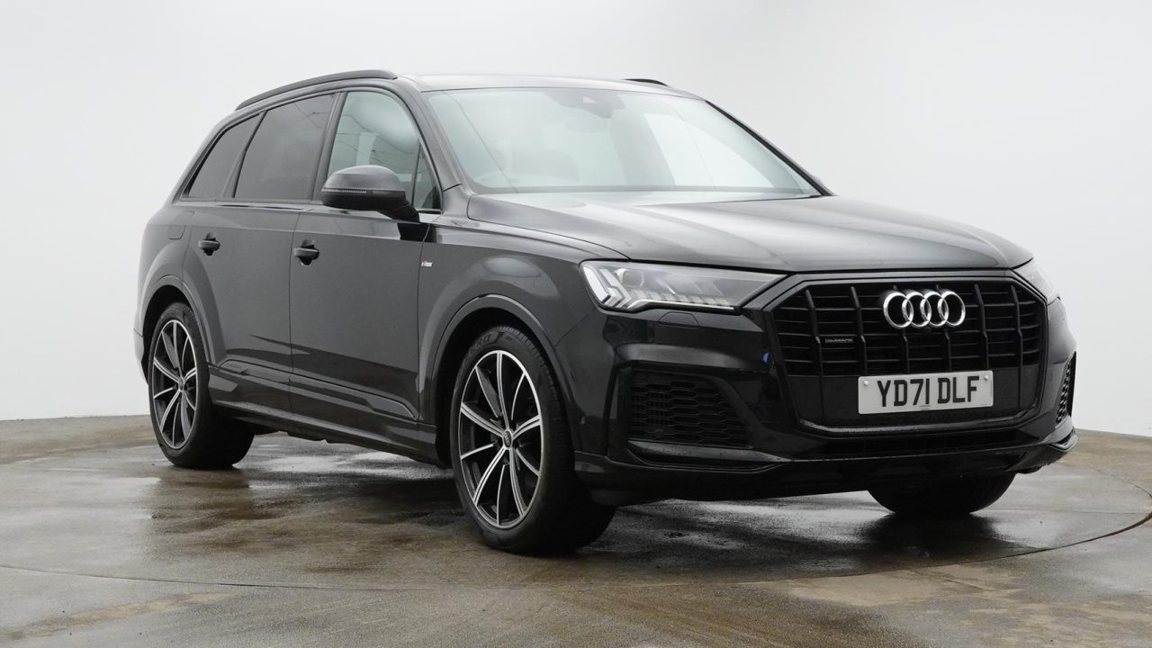 Main listing image - Audi Q7