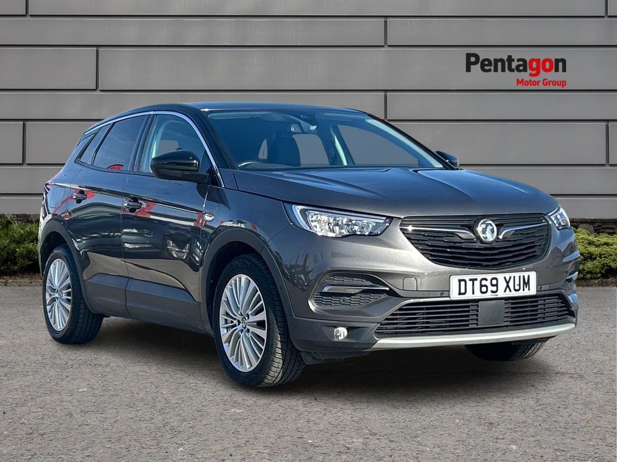 Main listing image - Vauxhall Grandland X