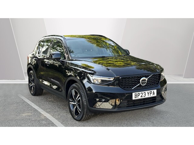 Main listing image - Volvo XC40