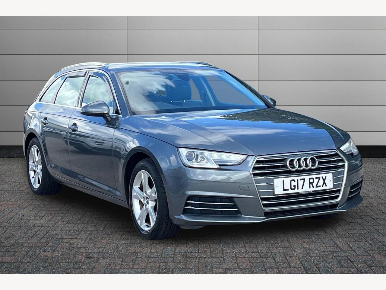 Main listing image - Audi A4