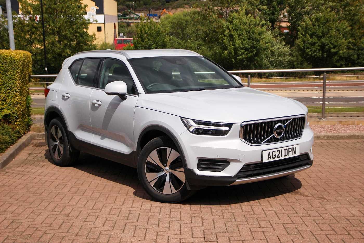Main listing image - Volvo XC40 Recharge