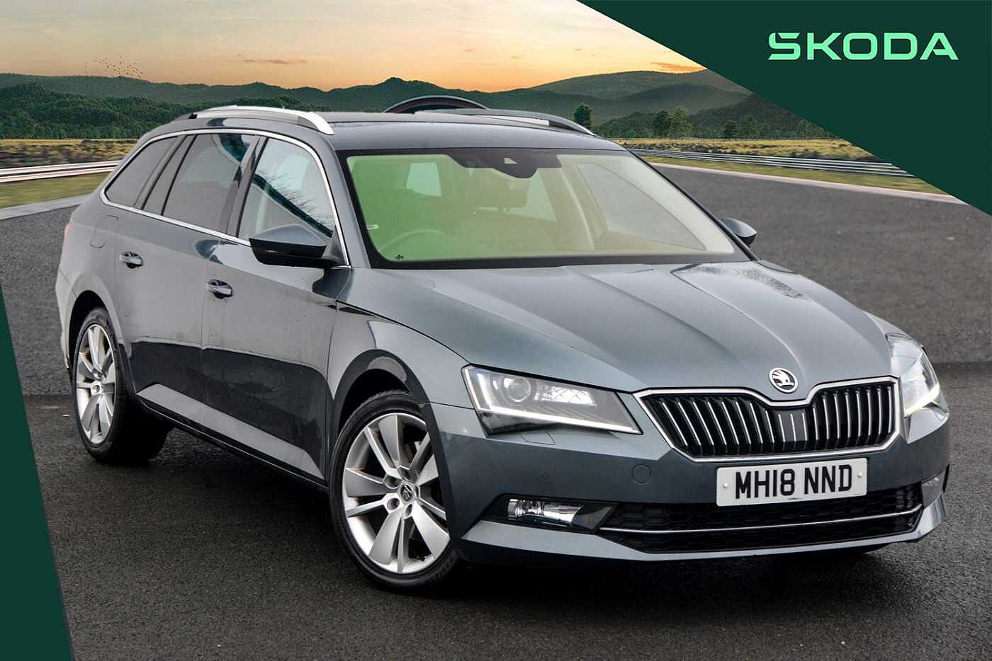 Main listing image - Skoda Superb Estate