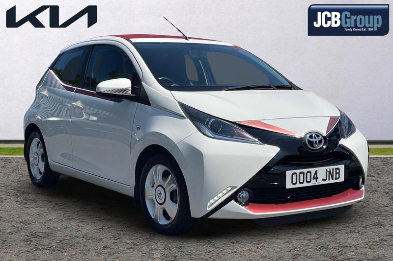 Main listing image - Toyota Aygo