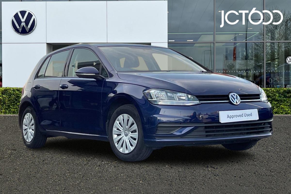 Main listing image - Volkswagen Golf