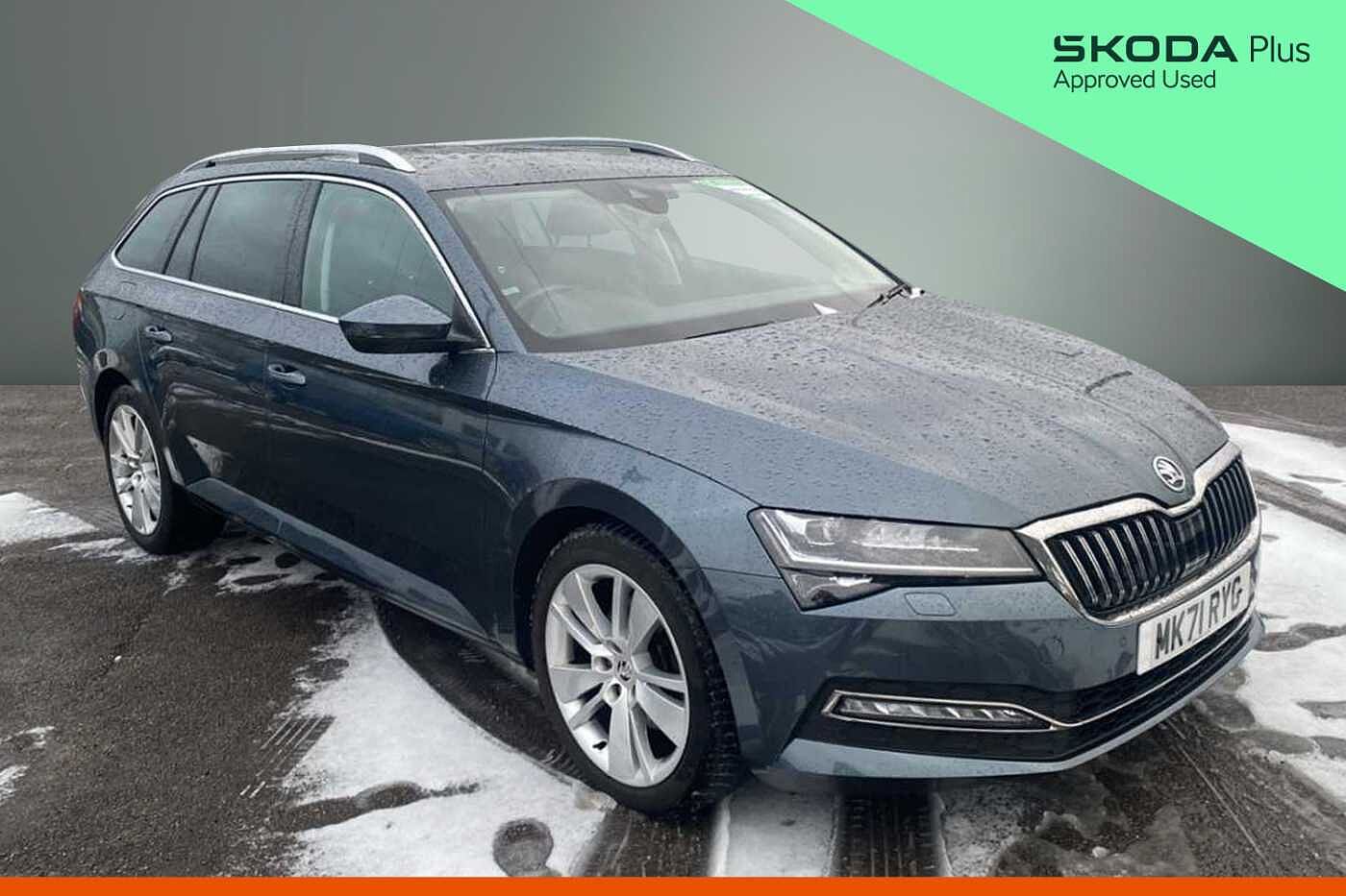 Main listing image - Skoda Superb Estate