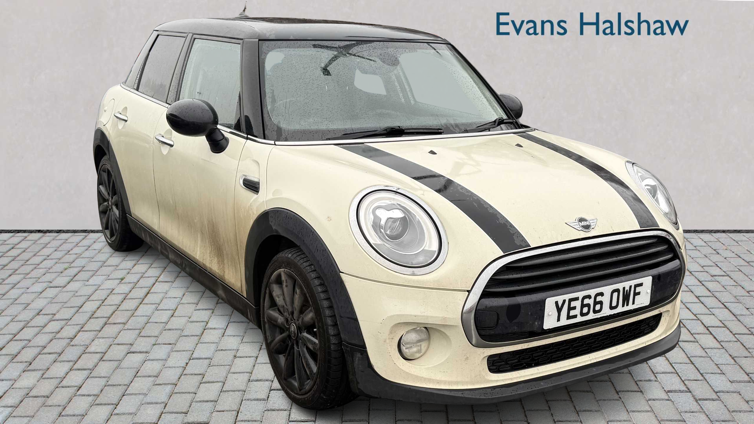 Main listing image - MINI Hatchback 5dr