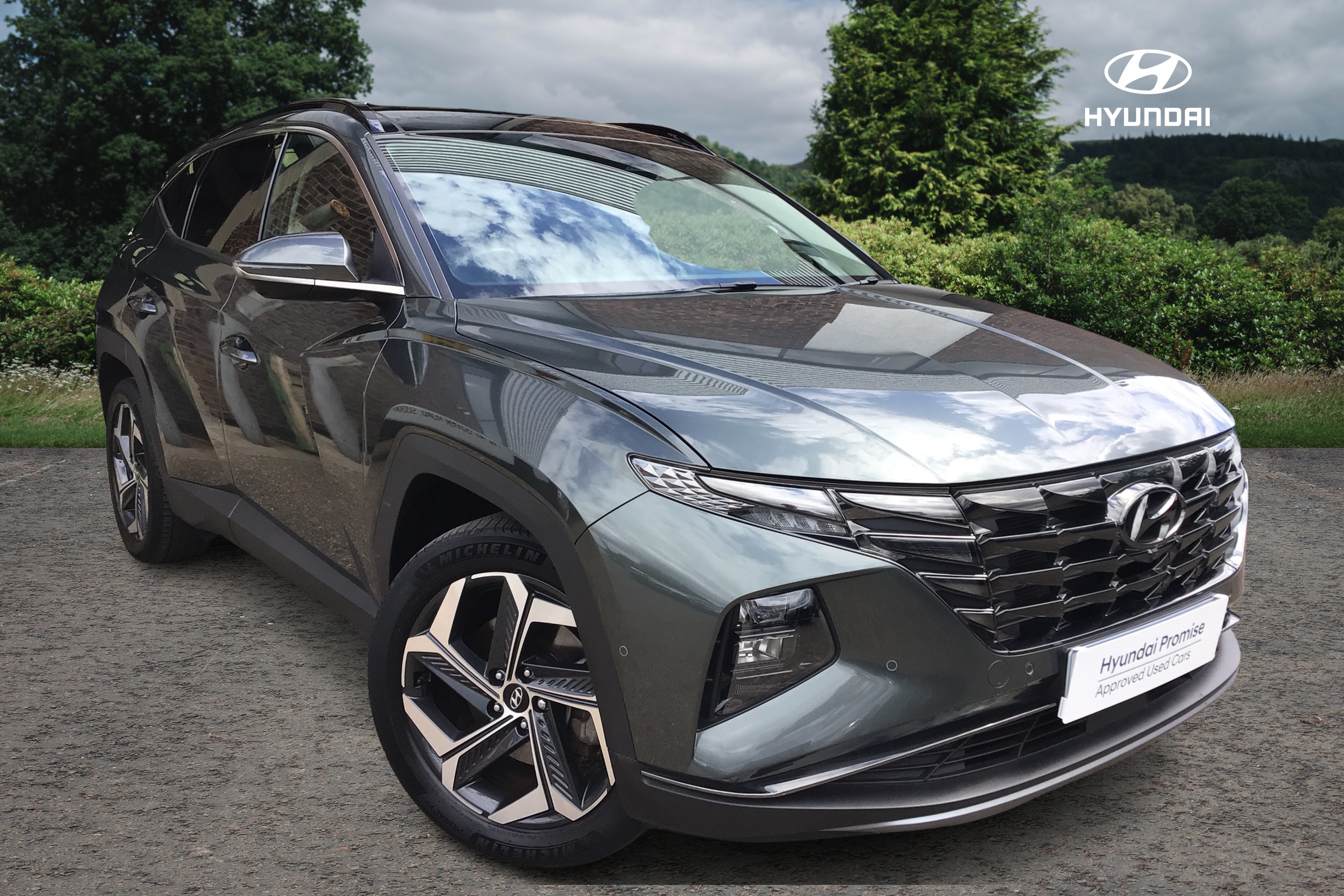 Main listing image - Hyundai Tucson