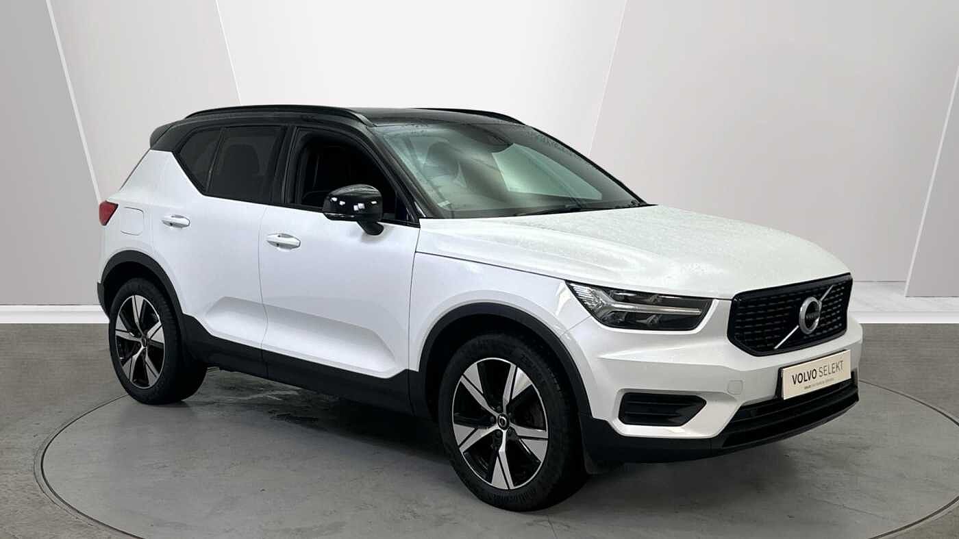 Main listing image - Volvo XC40