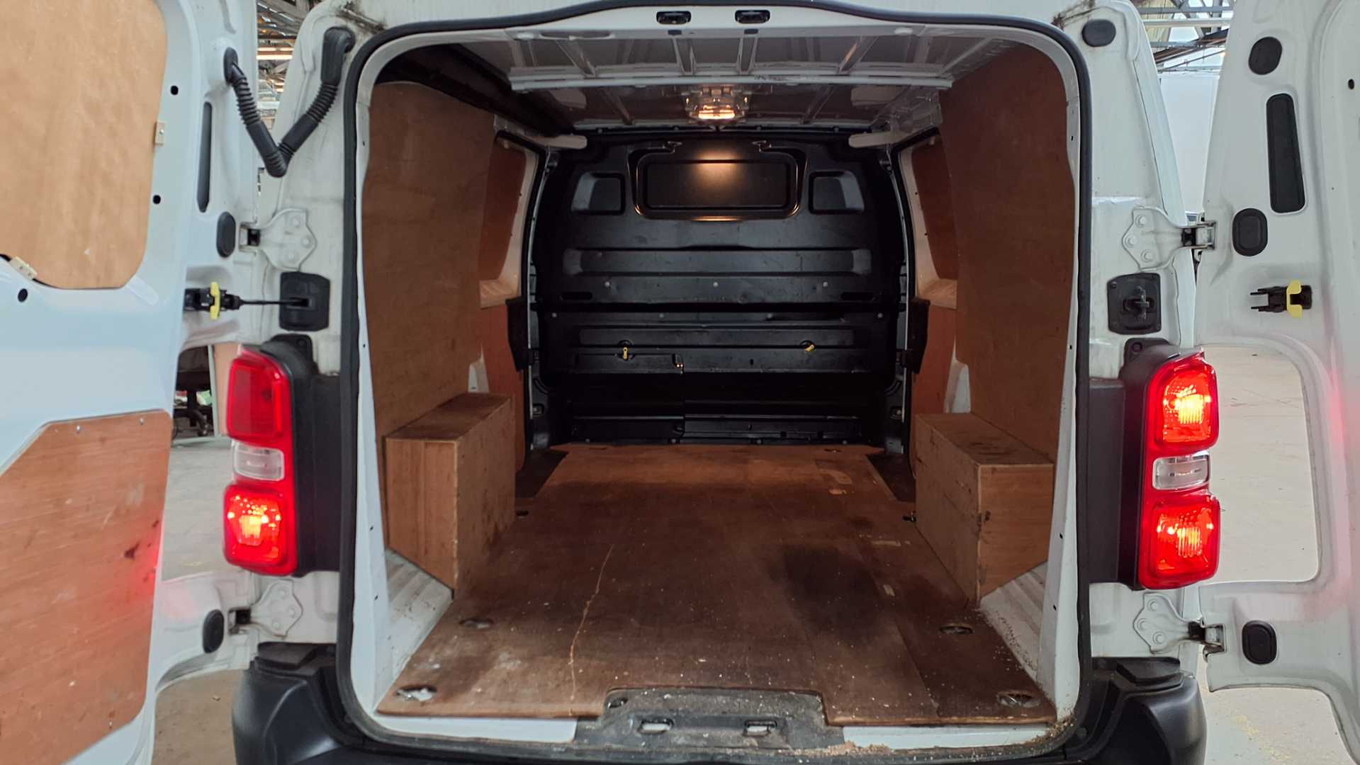 Main listing image - Citroen Dispatch