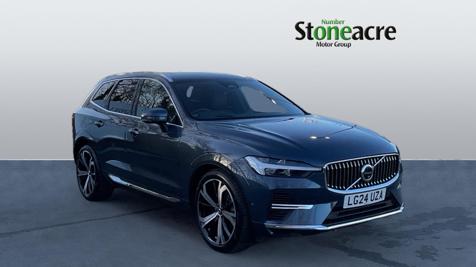 Main listing image - Volvo XC60