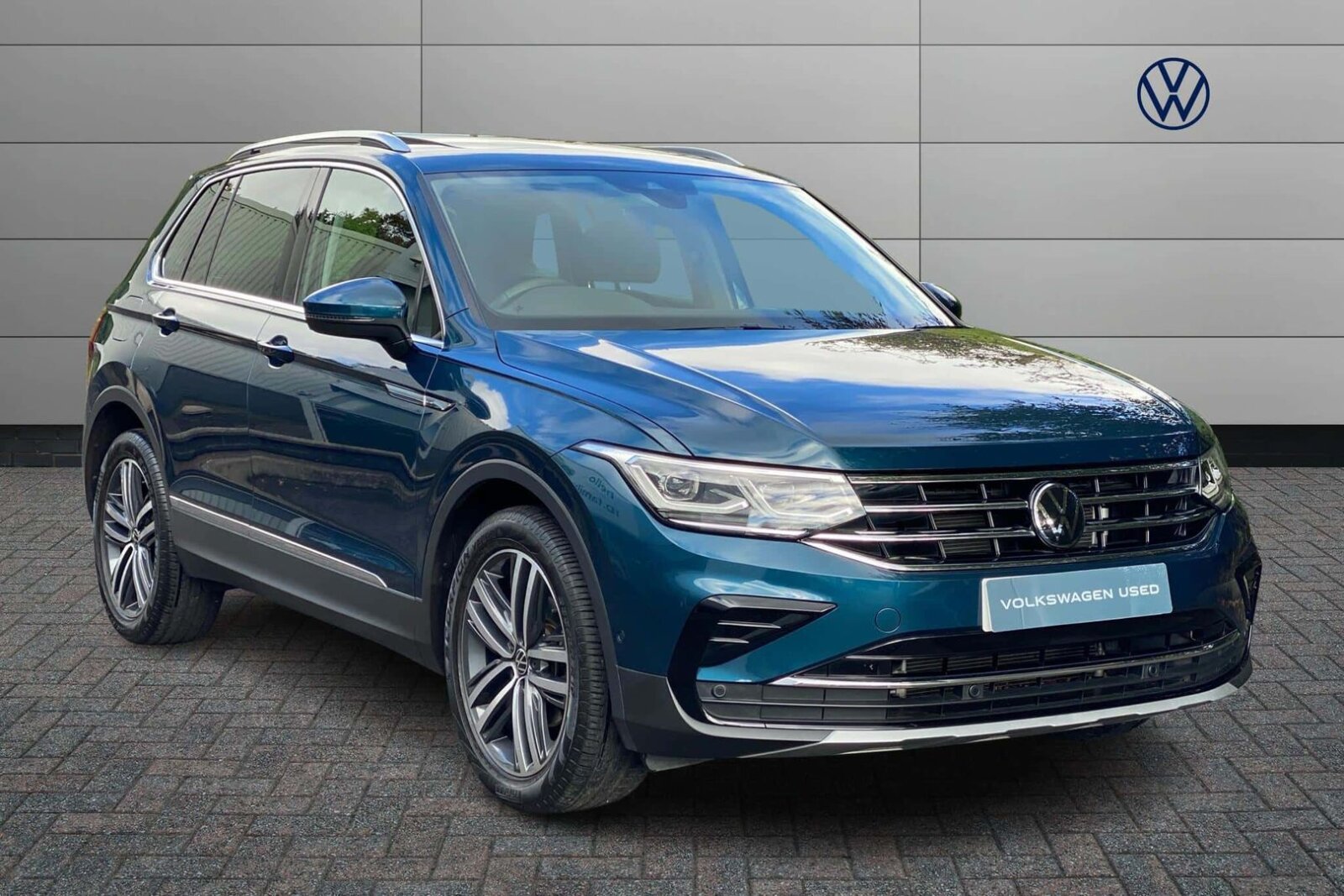 Main listing image - Volkswagen Tiguan