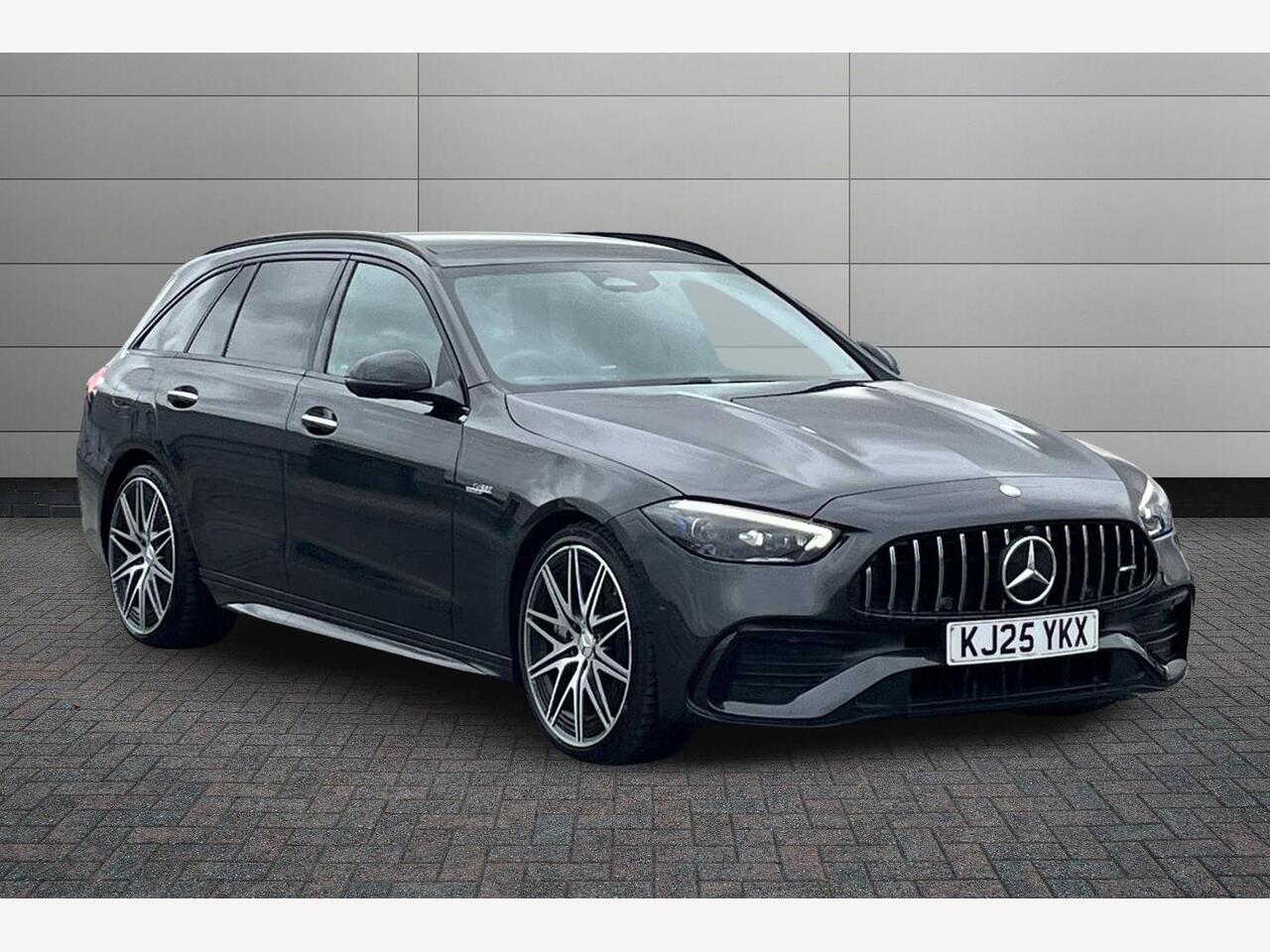 Main listing image - Mercedes-Benz C-Class