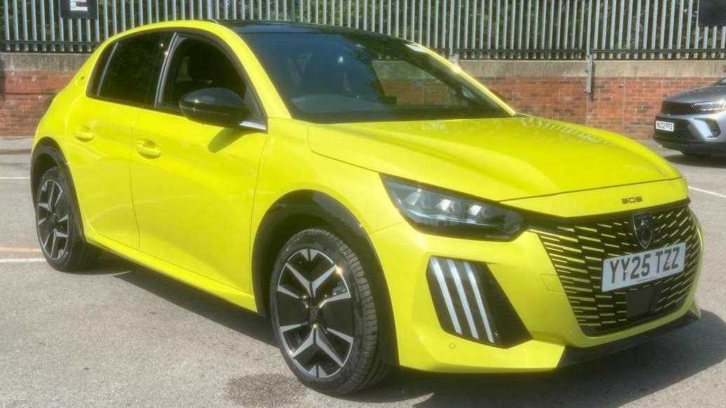 Main listing image - Peugeot 208