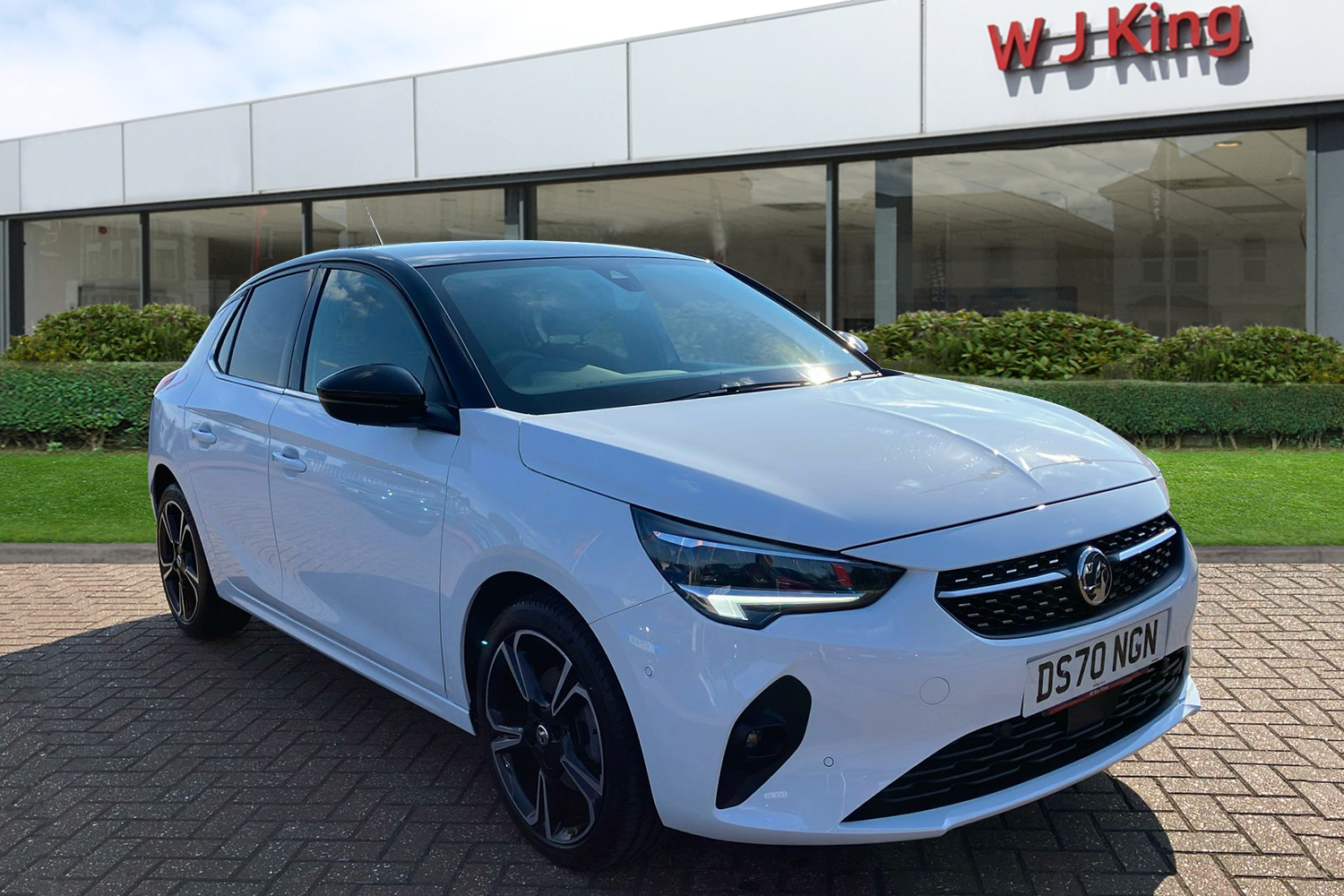Main listing image - Vauxhall Corsa