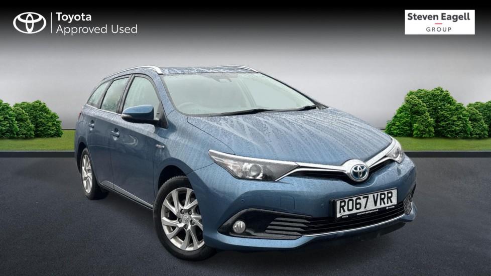 Main listing image - Toyota Auris Touring Sport