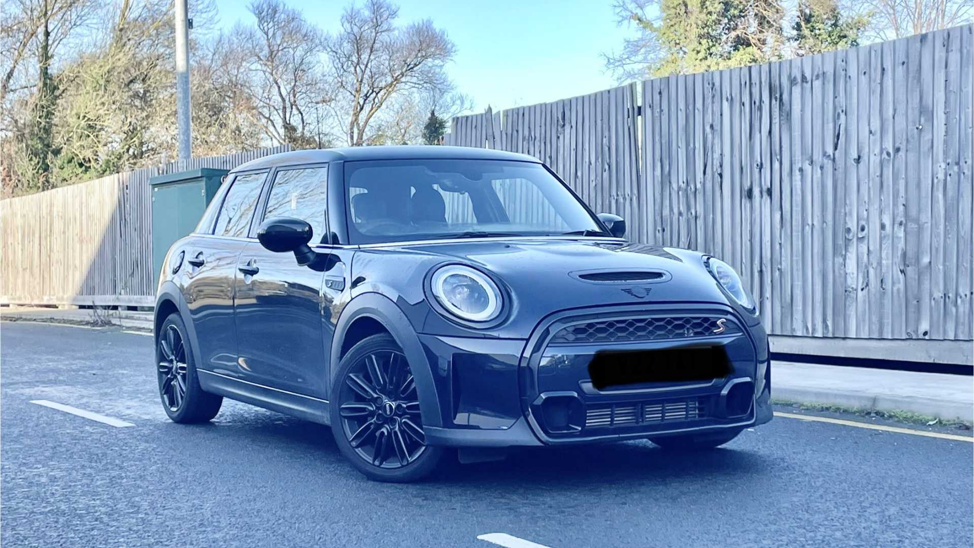 Main listing image - MINI Hatchback 5dr