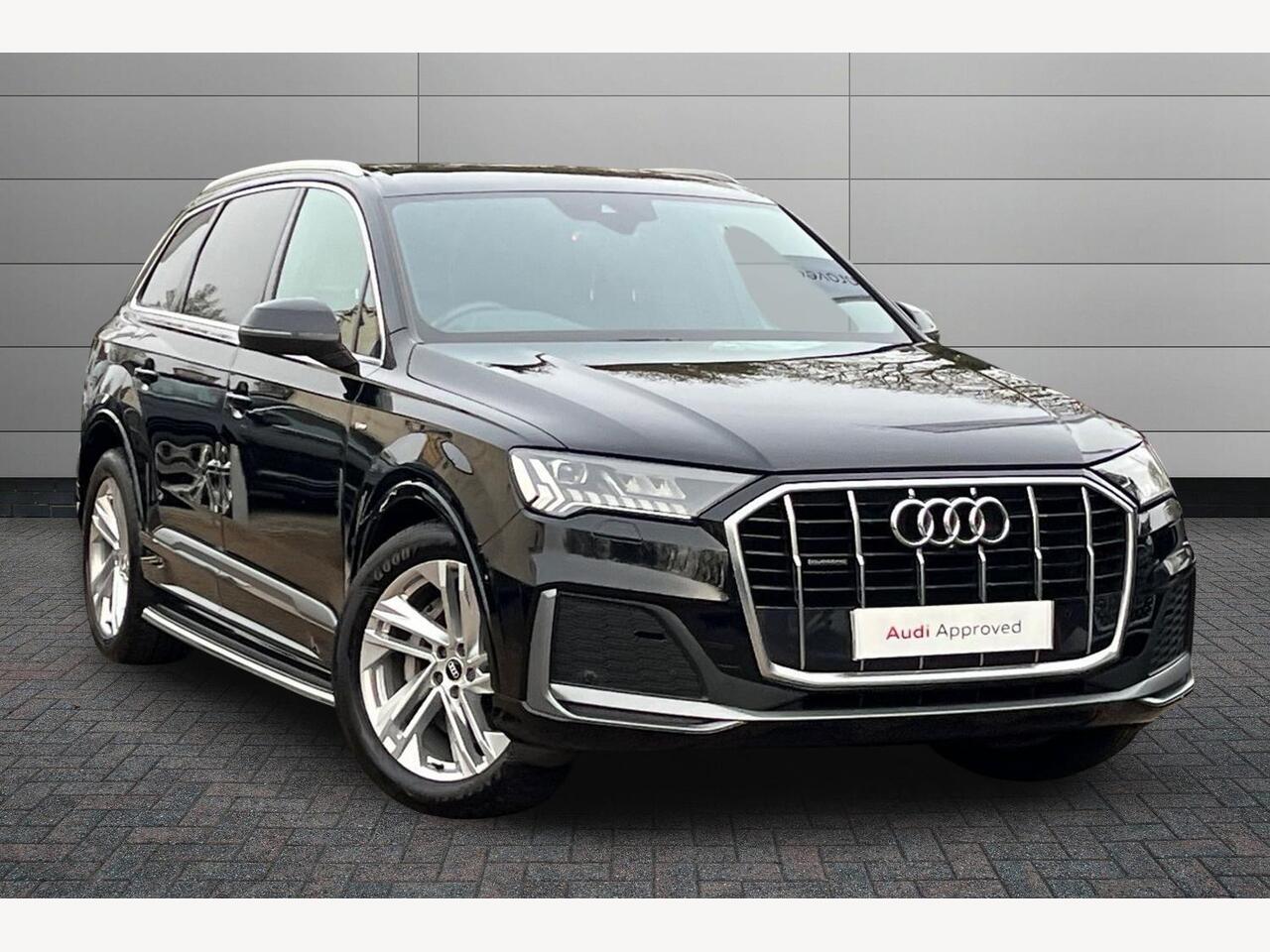Main listing image - Audi Q7