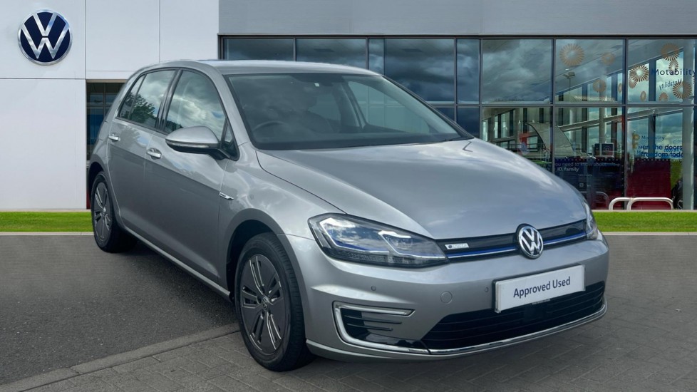 Main listing image - Volkswagen e-Golf