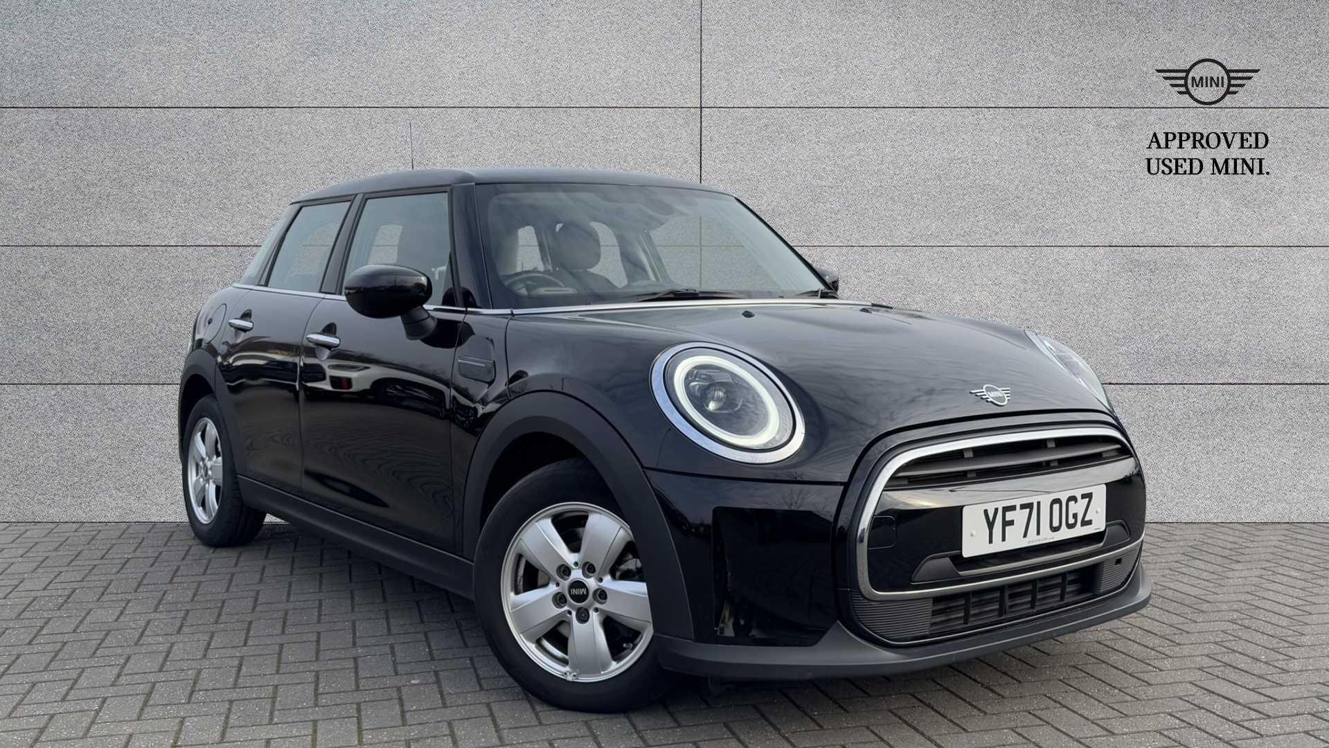 Main listing image - MINI Hatchback 5dr