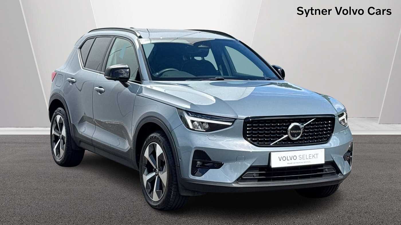 Main listing image - Volvo XC40