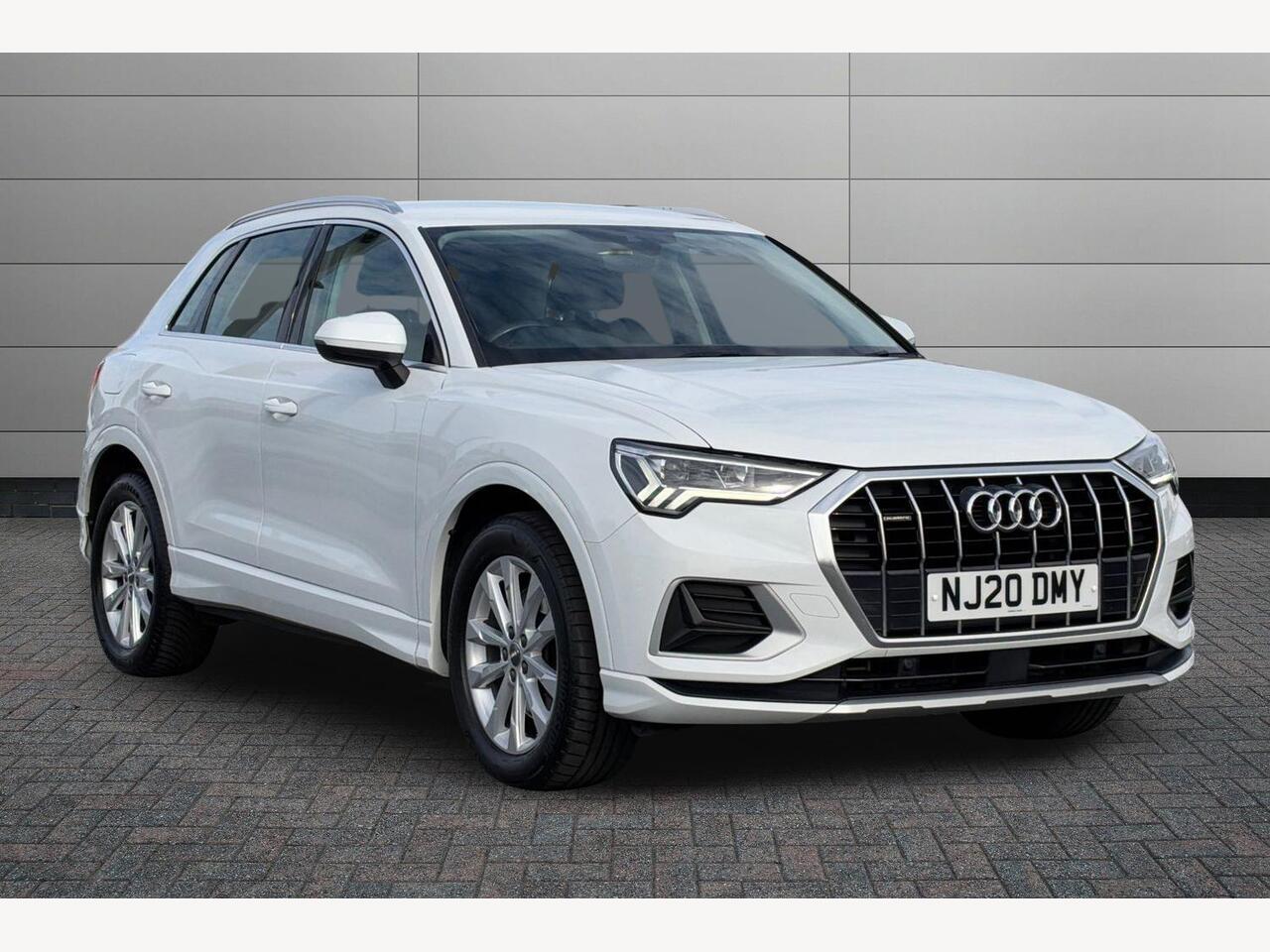 Main listing image - Audi Q3