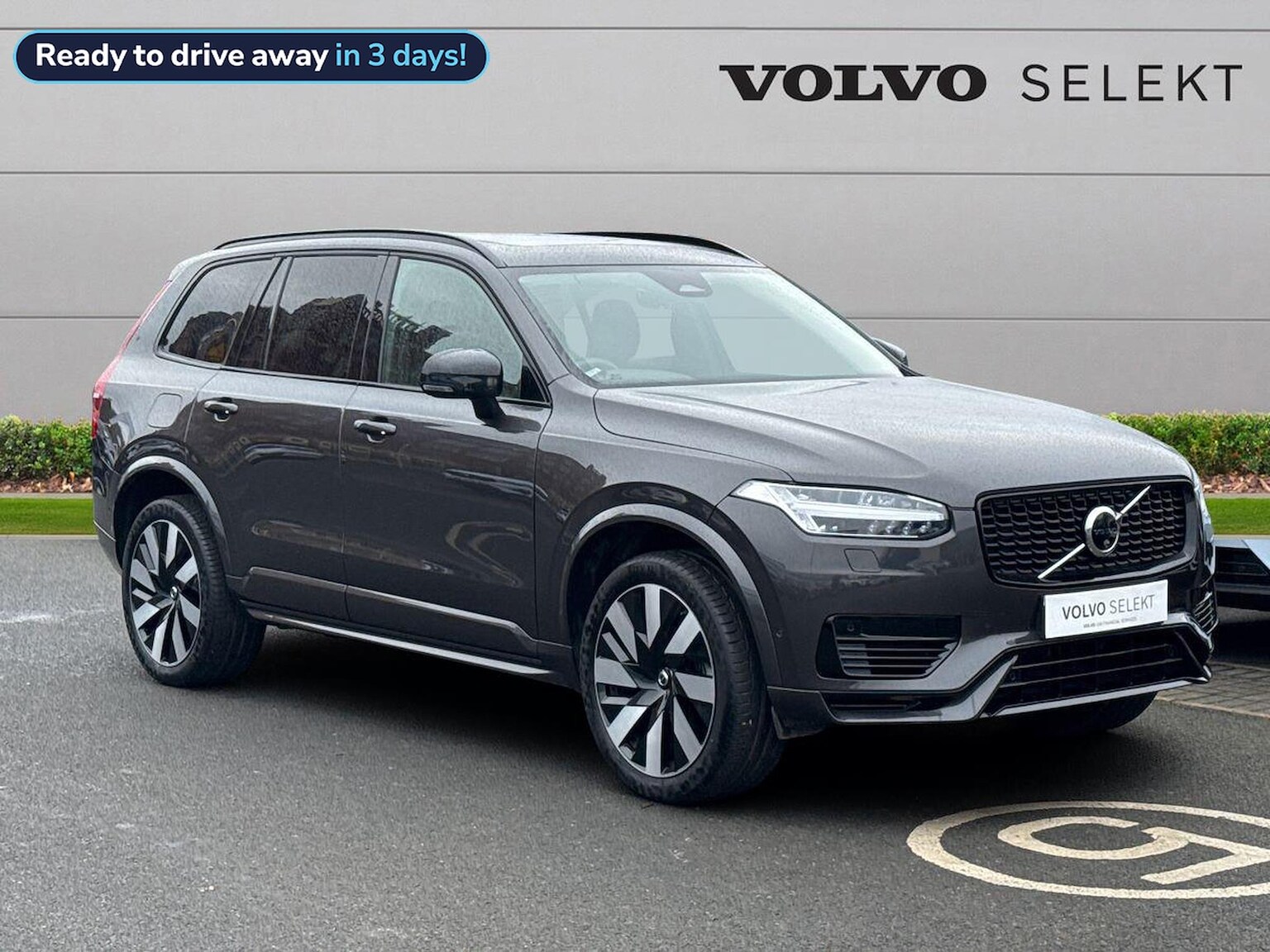 Main listing image - Volvo XC90